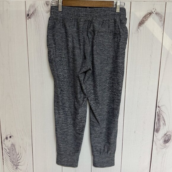 The North Face Women’s Joggers S Gray EUC 24” Inseam Pockets - Picture 4 of 12